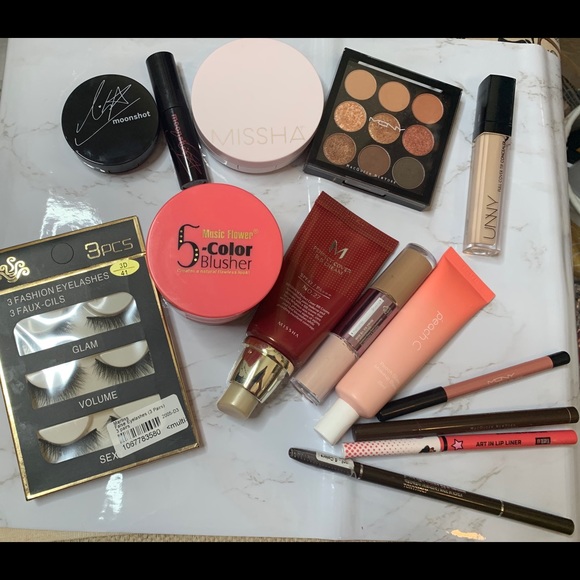 Meet your Posher, Leah - Picture 1 of 1